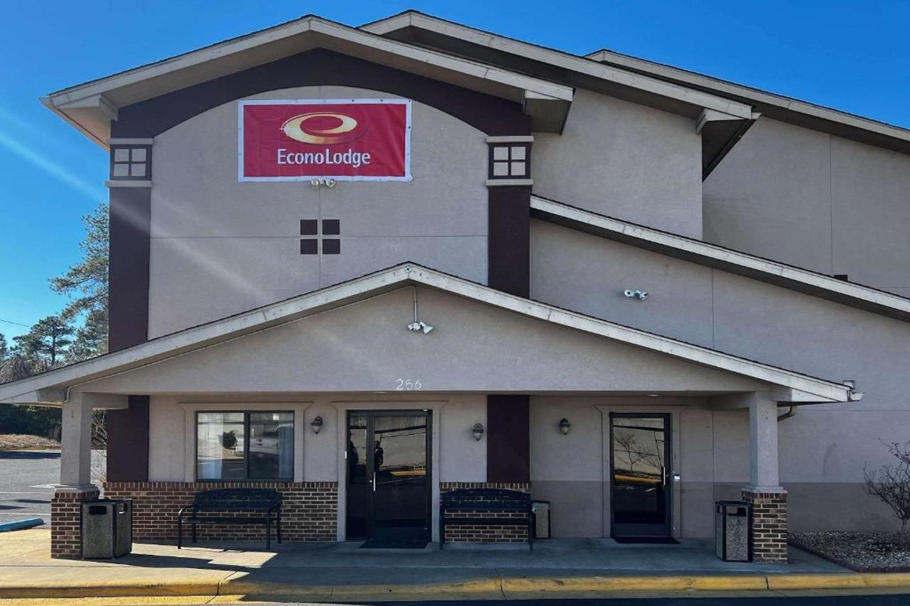 Econo Lodge Spring Lake Exterior photo